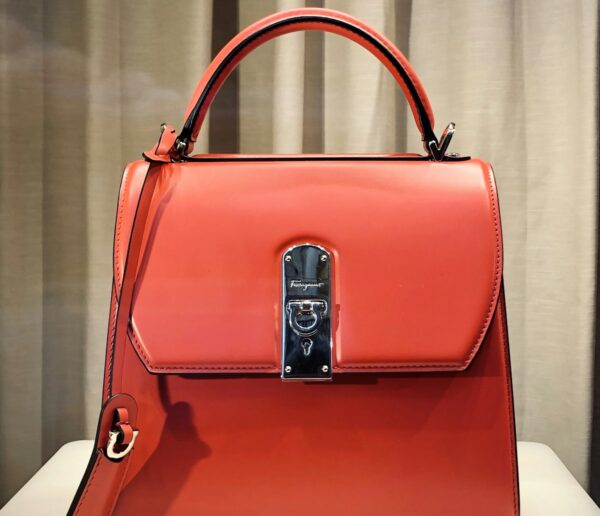 Handbag inspiration for everyday use and versatile styling