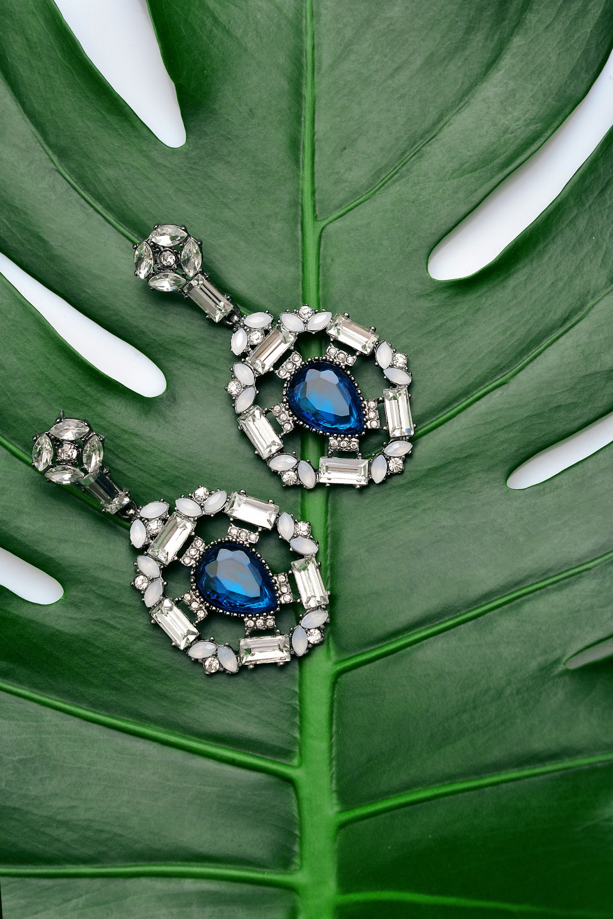 Jewelry styling ideas for everyday outfits and special occasions